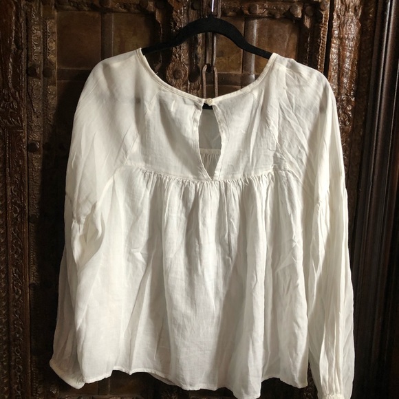 Gorgeous Cream Boho Peasant Top ♥️ - Picture 2 of 6